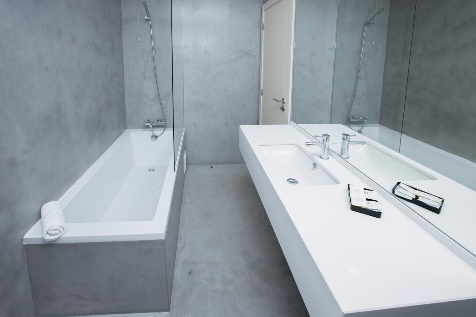 Two-Bedroom Apartment,1237557556:JPEG